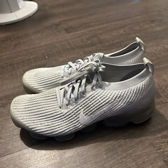 The Nike Air VaporMax Flyknit 3 White Pure Platinum Size 12.5 Men’s - - Picture 5 of 8